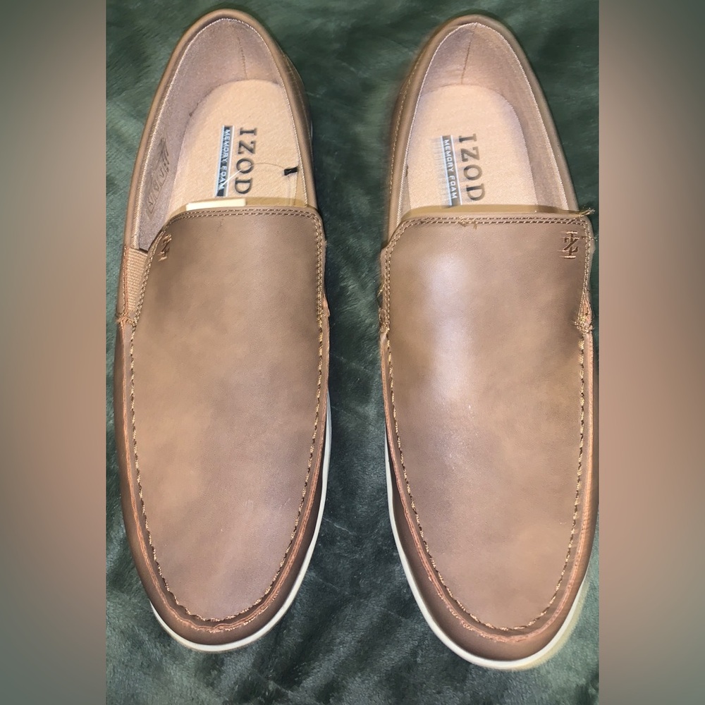 Izod Men's Seapoint Slip-On Sneakers